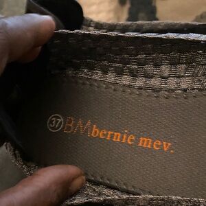 bernie mev. Women’s Loafers - Black and Gray